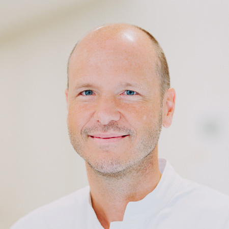 Dr. Andreas Dobrovits - Brustchrirugie: Brustvergrößerung, Bruststraffung
